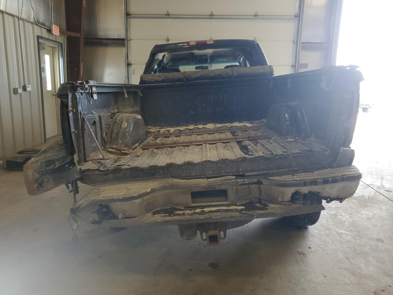 2002 Chevrolet Silverado - Image 6