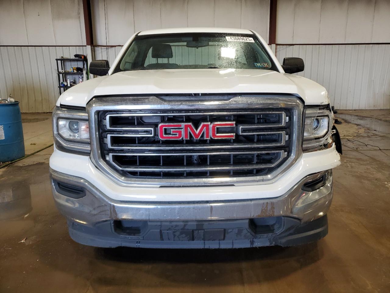 2017 GMC Sierra - Image 5