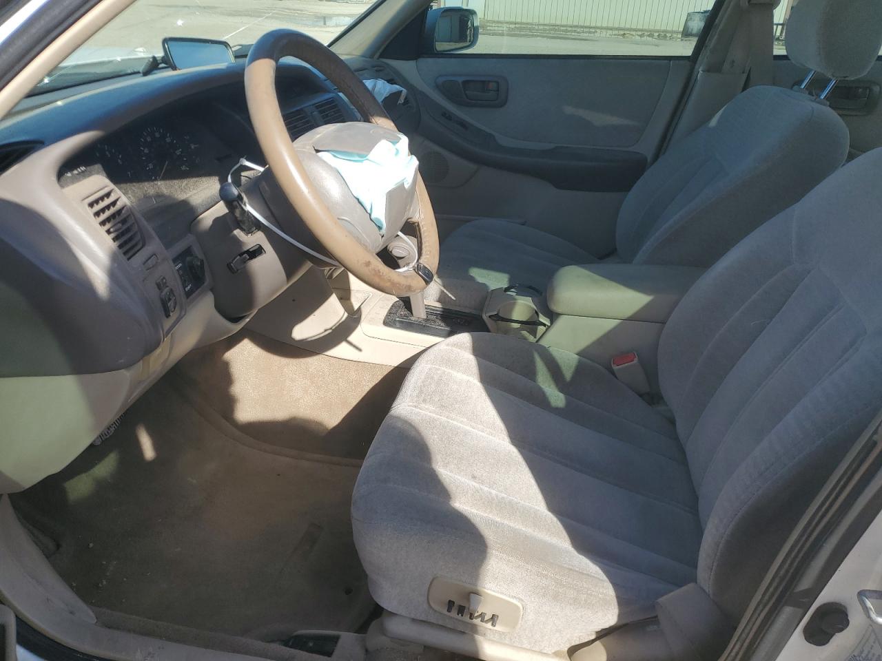 1998 Toyota Avalon - Image 7