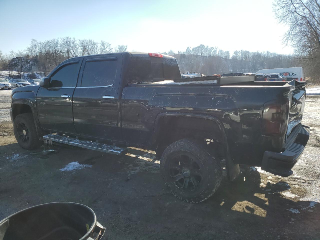 2016 GMC Sierra - Image 2