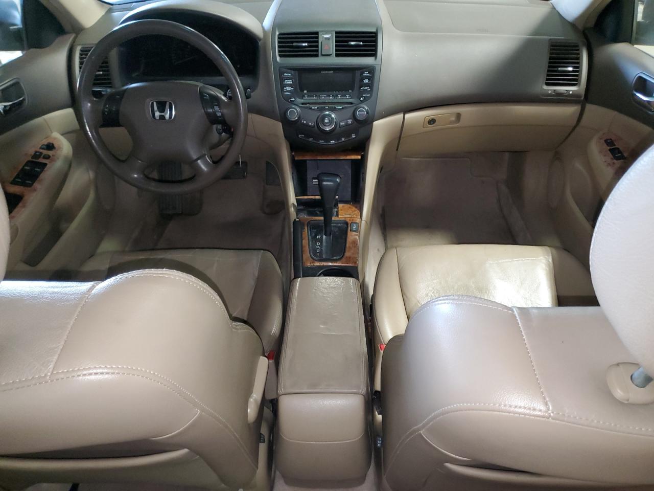 2005 Honda Accord - Image 8