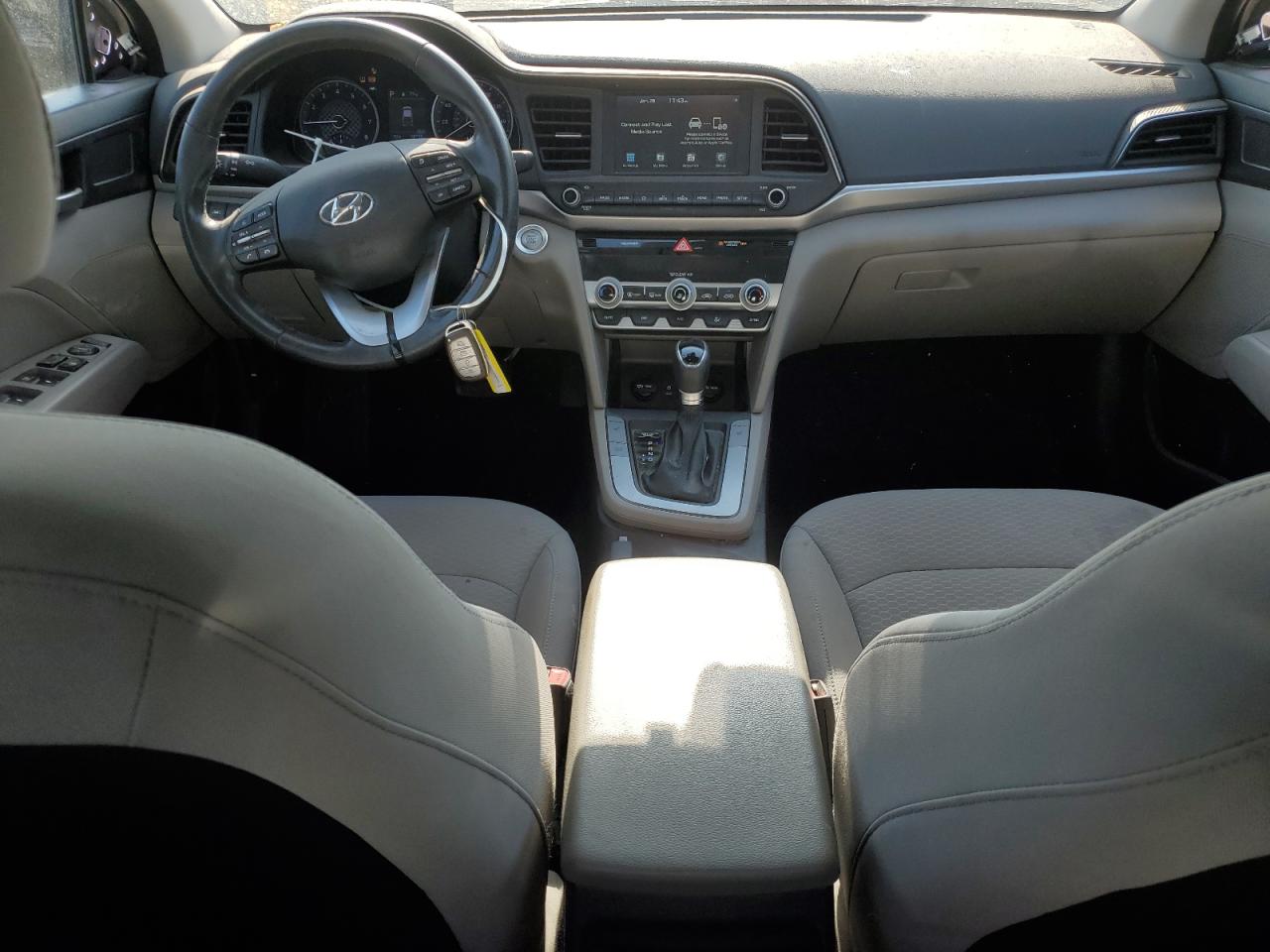 2020 Hyundai Elantra - Image 8