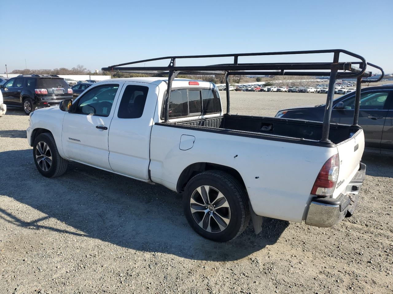 2012 Toyota Tacoma - Image 2