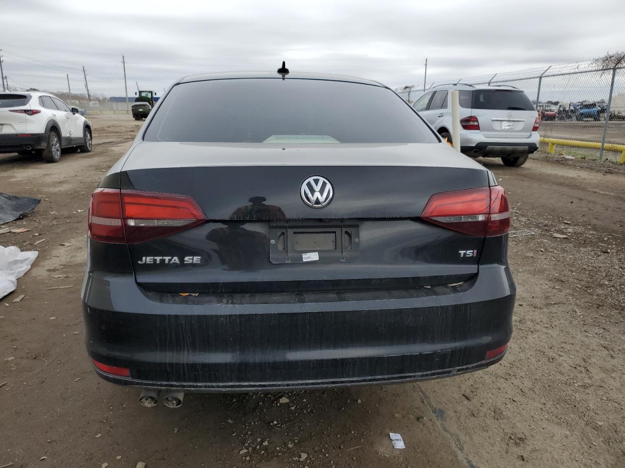 2017 Volkswagen Jetta - Image 6