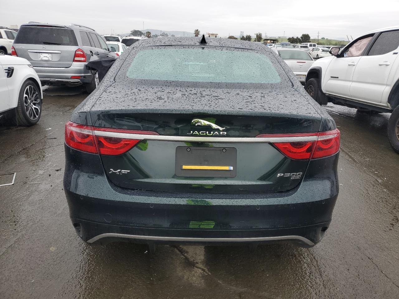 2022 Jaguar XF - Image 6