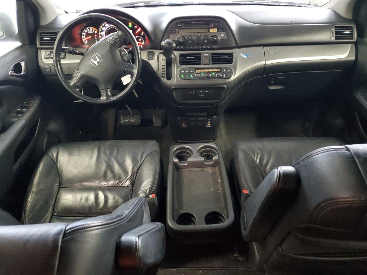 2005 Honda Odyssey - Image 8