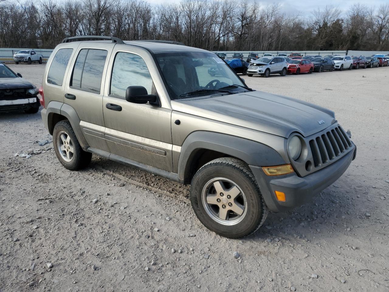 2006 Jeep Liberty (North America) - Image 4