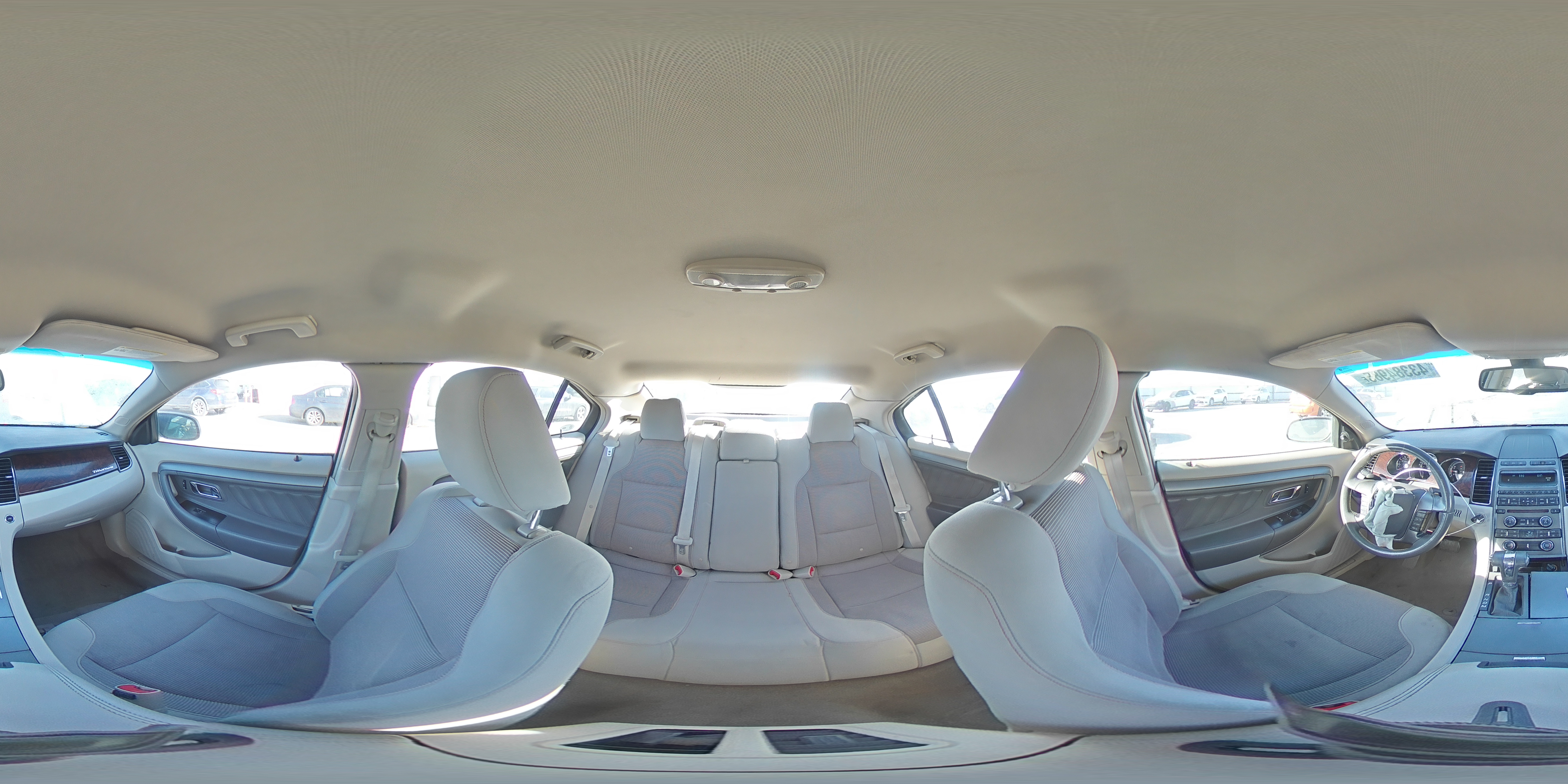 2011 Ford Taurus - Image 13