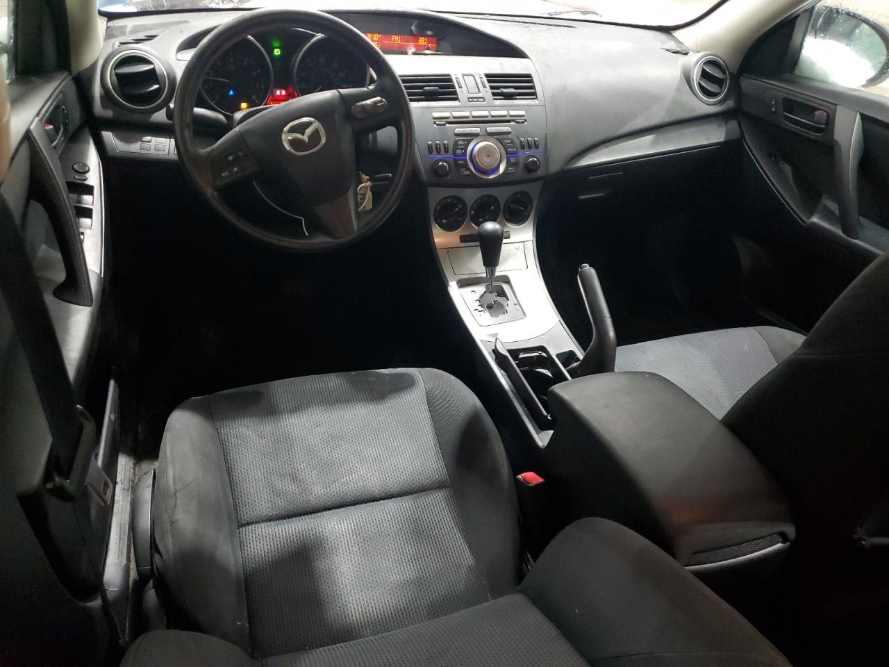 2011 Mazda 3 - Image 8