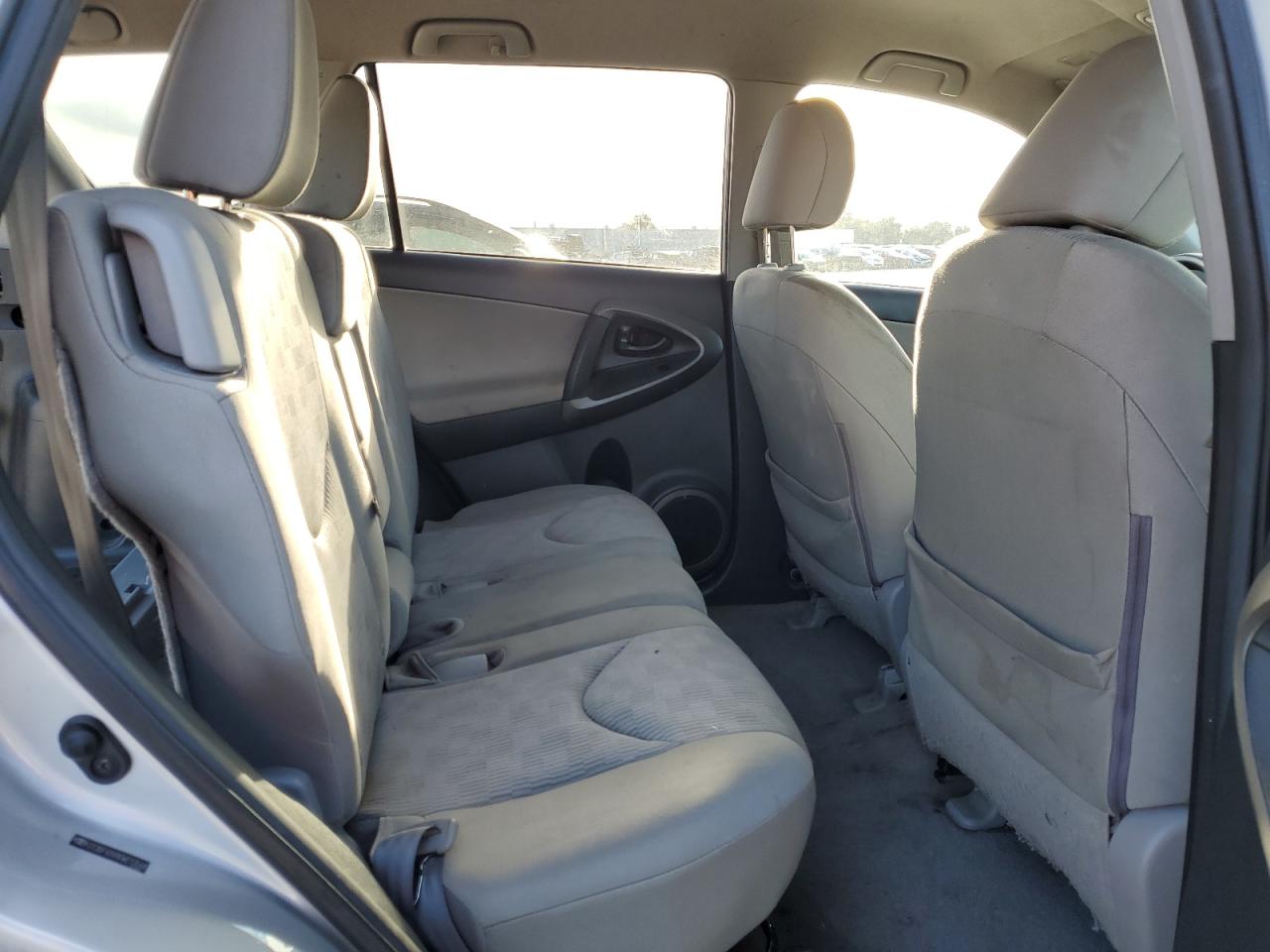 2012 Toyota RAV 4 - Image 12