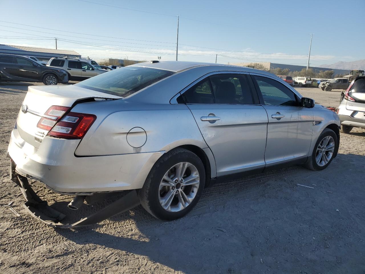 2013 Ford Taurus - Image 3