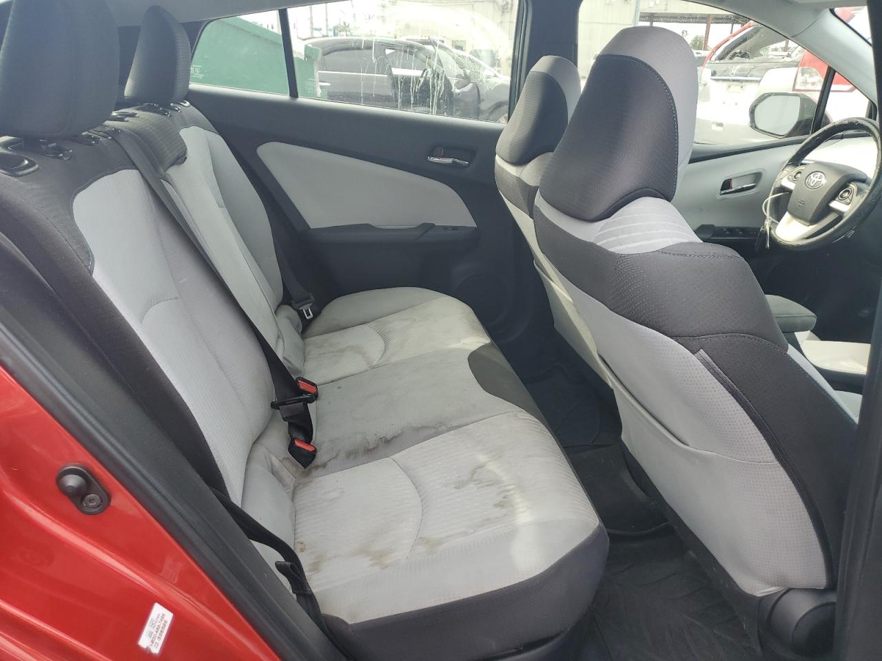 2016 Toyota Prius - Image 10