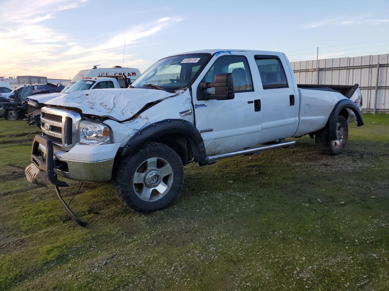 2005 Ford F350 - Image 1