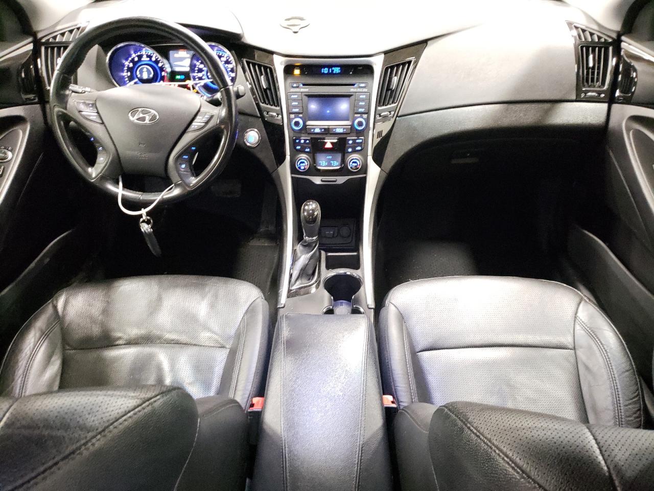 2014 Hyundai Sonata - Image 8