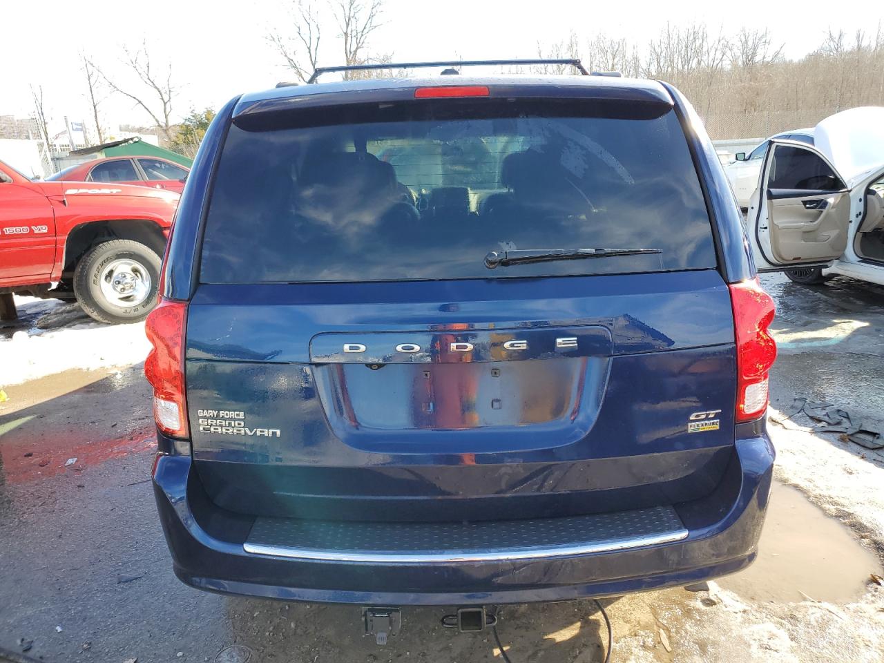 2017 Dodge Caravan - Image 6
