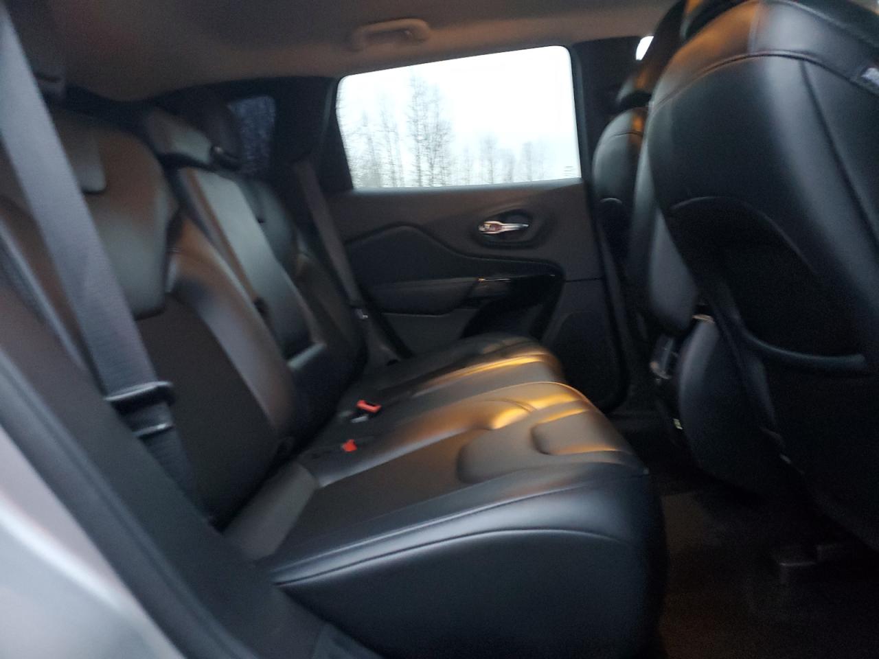 2021 Jeep Grand Cherokee - Image 10