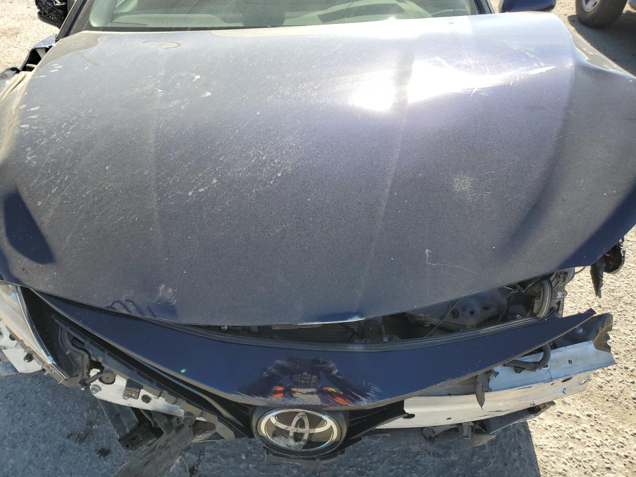 2022 Toyota Camry - Image 11