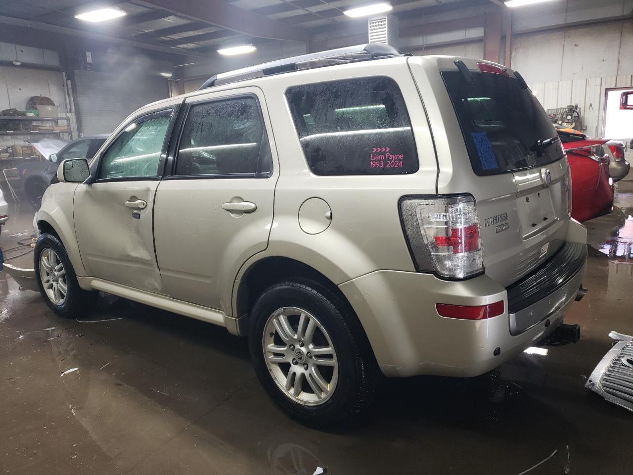 2010 Mercury Mariner - Image 2
