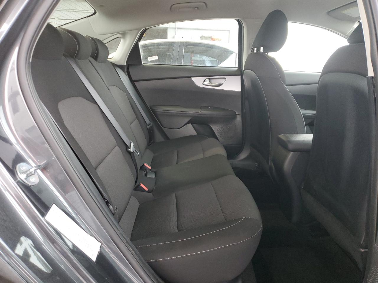 2024 Kia Forte - Image 10