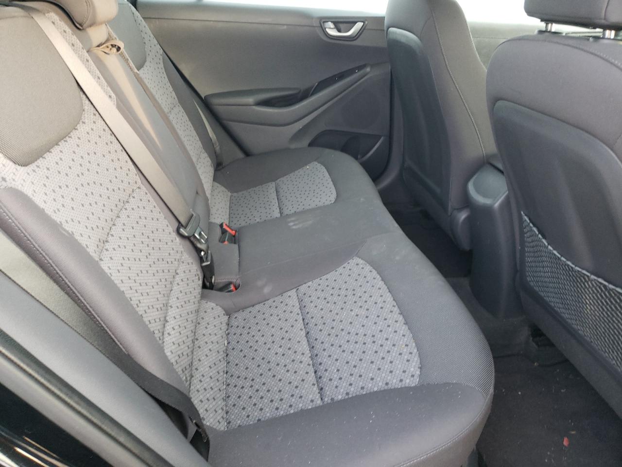 2017 Hyundai IONIQ - Image 10