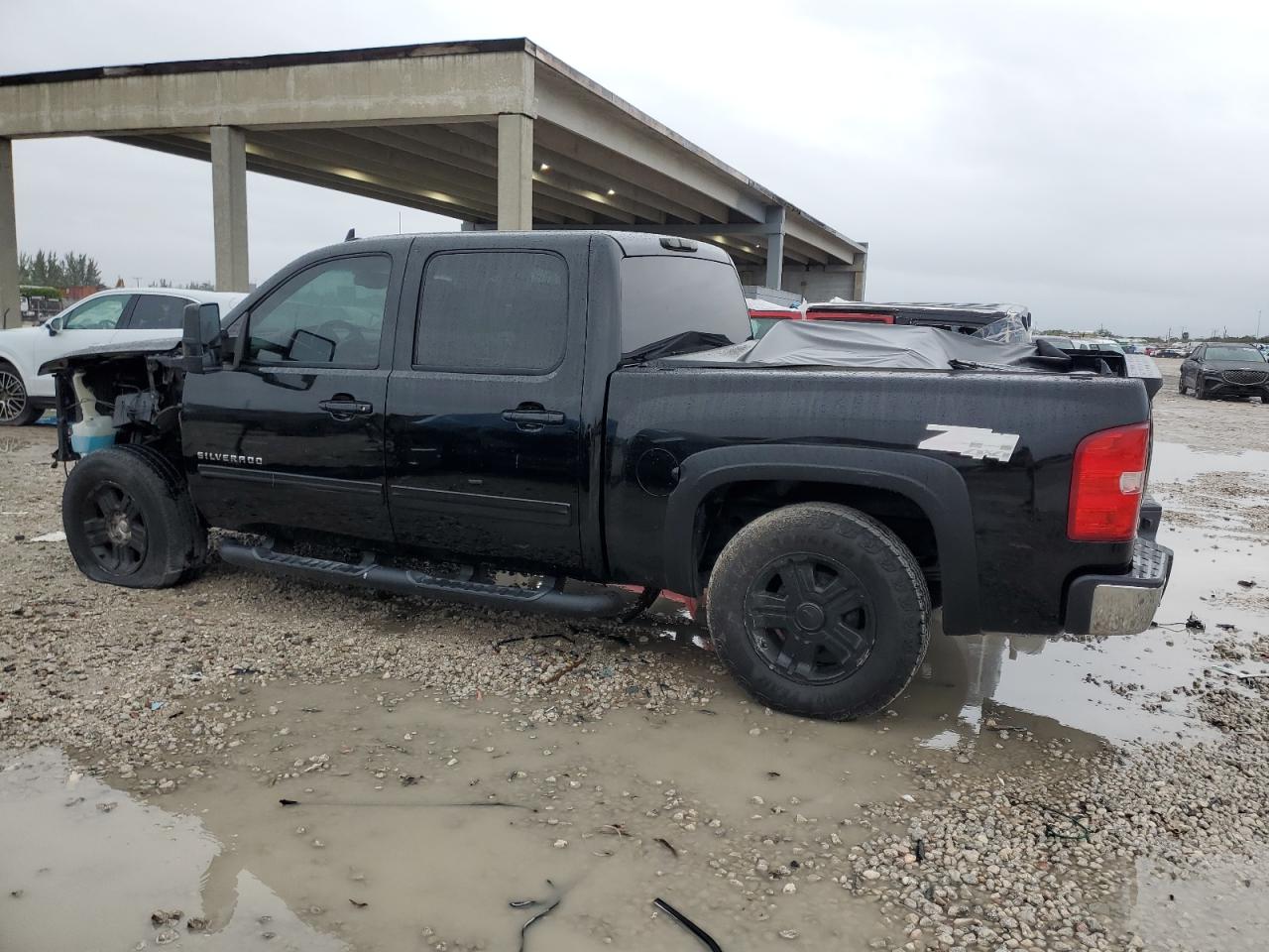 2010 Chevrolet Silverado - Image 2