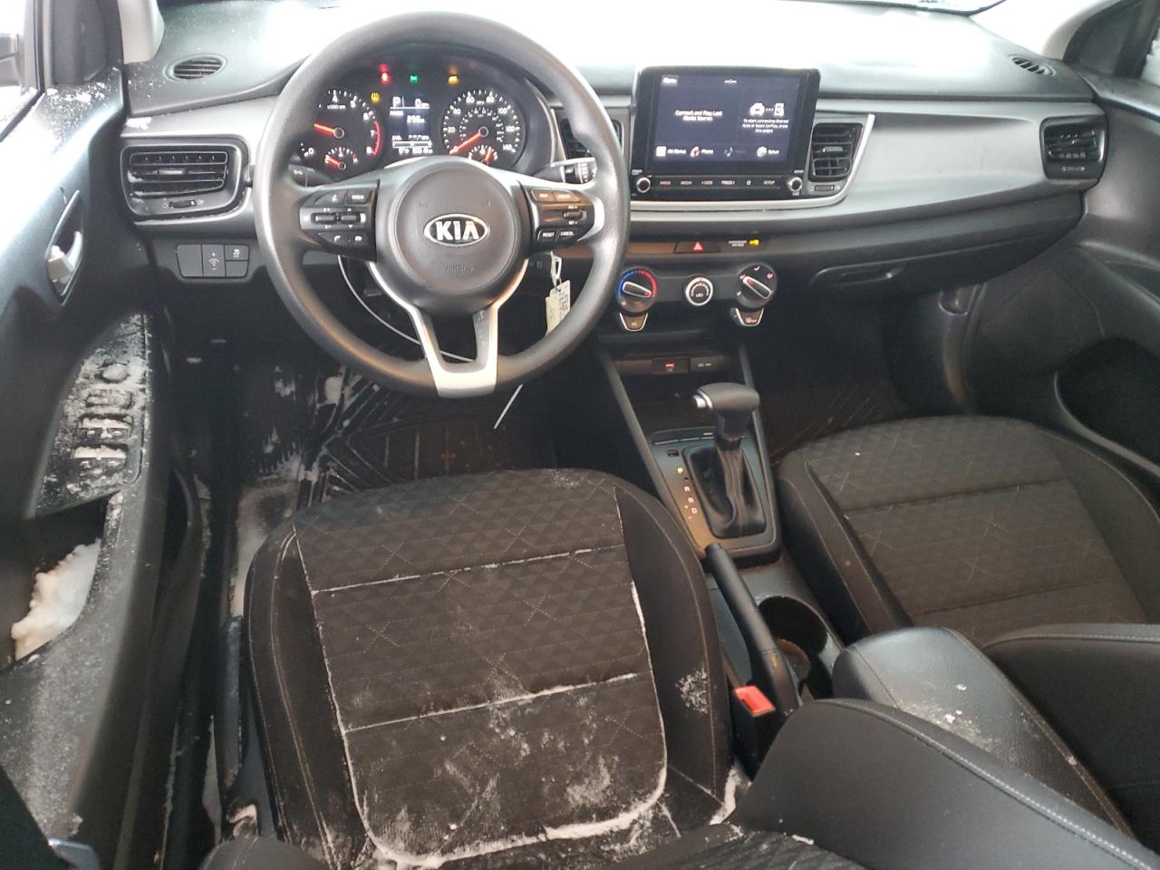 2021 Kia Rio - Image 8