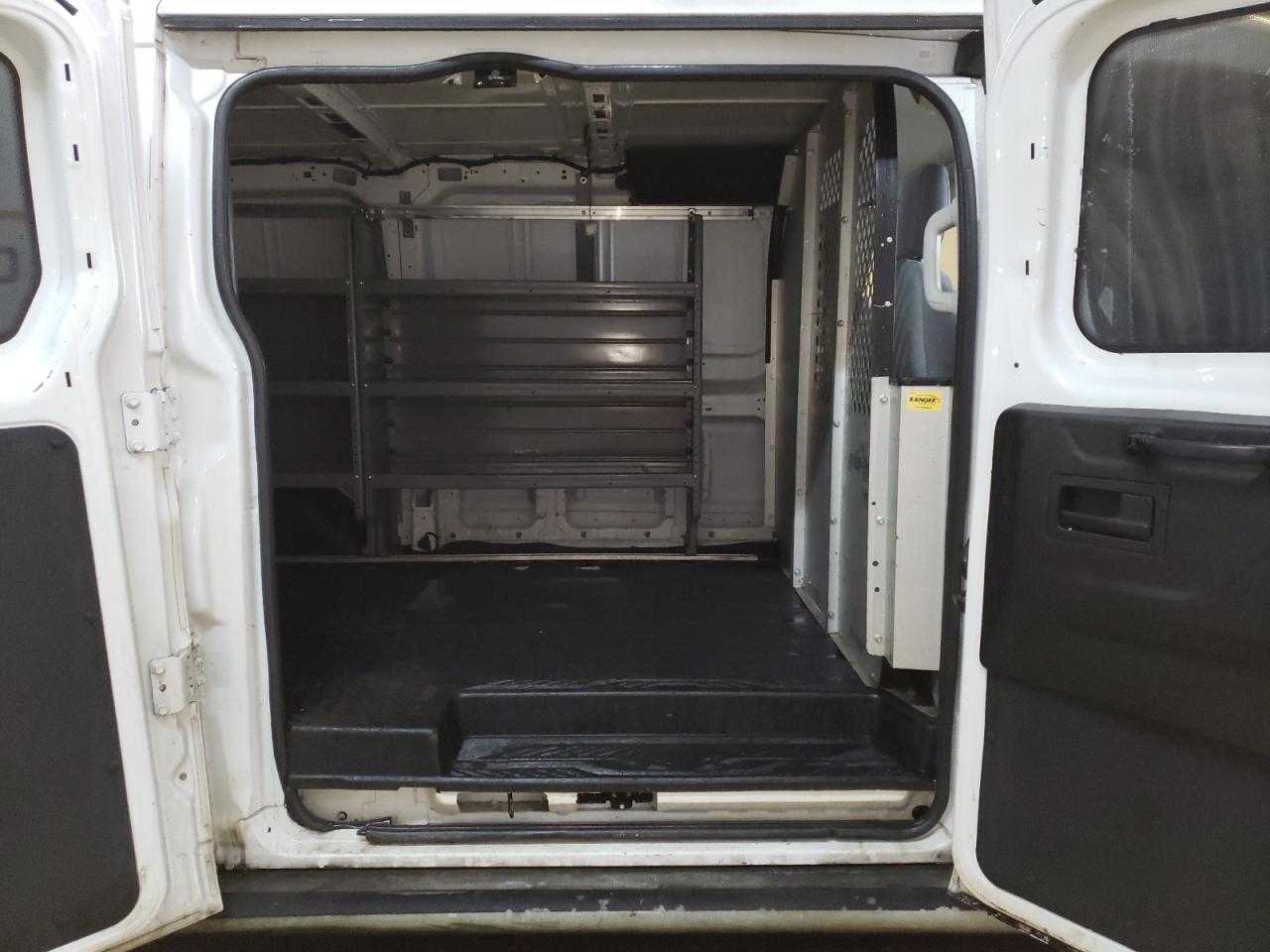 2016 Ford Transit - Image 11