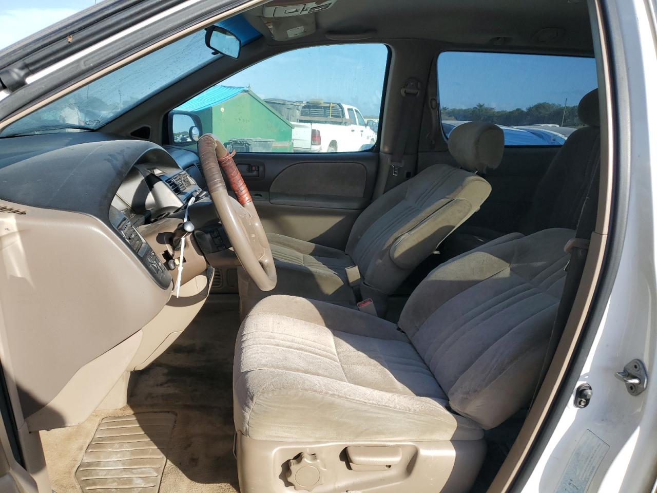 2000 Toyota Sienna - Image 7