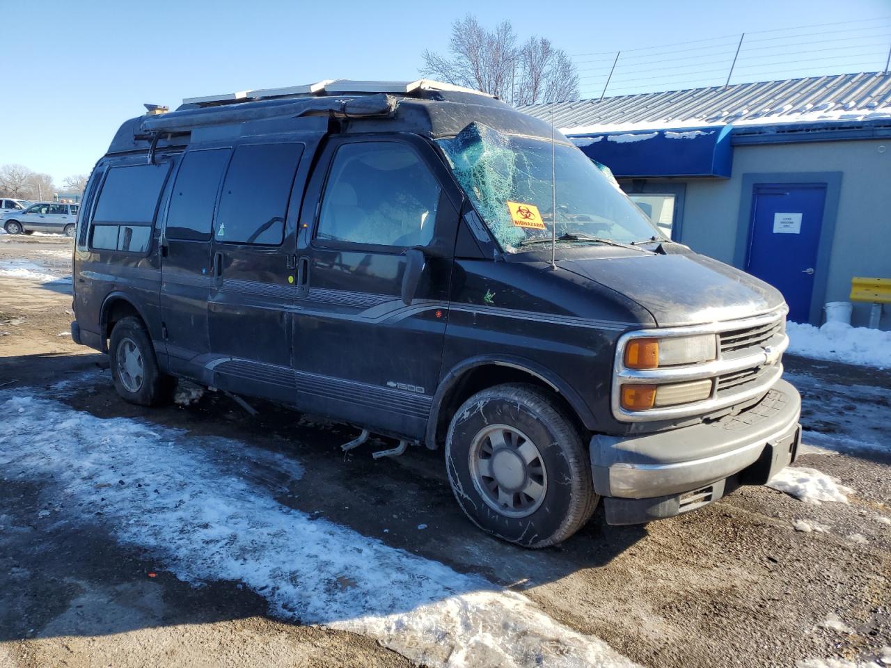 1999 Chevrolet Express - Image 4