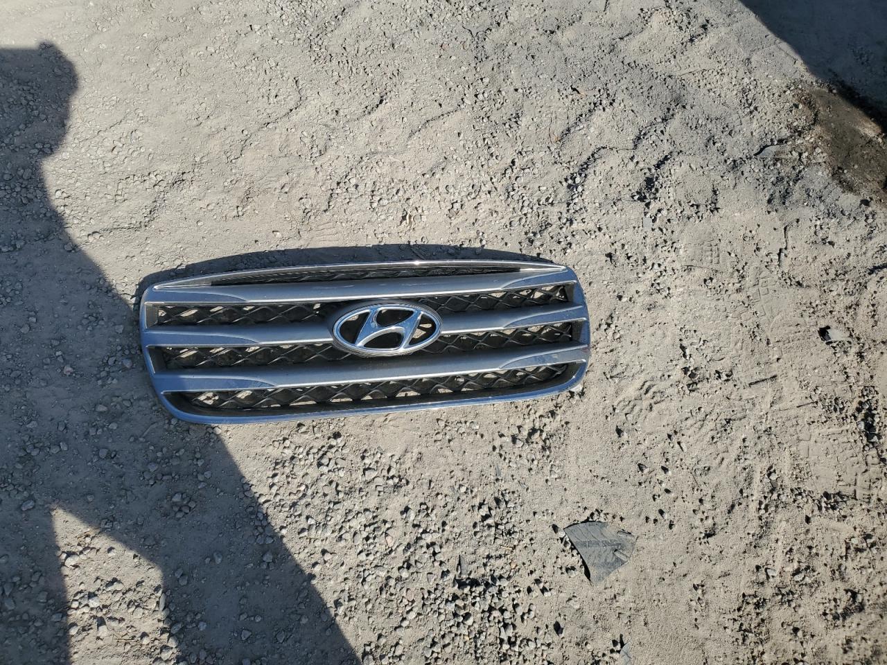 2012 Hyundai Santa Fe - Image 15