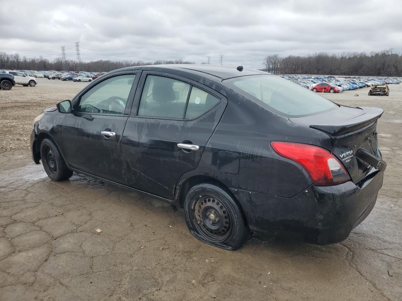 2016 Nissan Versa - Image 2