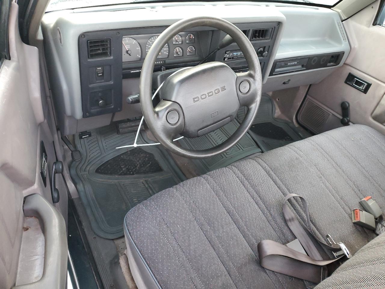 1994 Dodge Dakota - Image 8