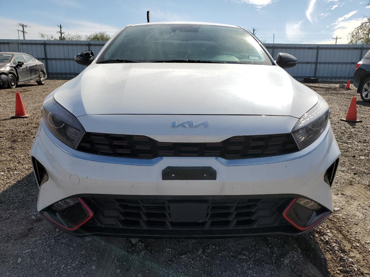 2023 Kia Forte - Image 5