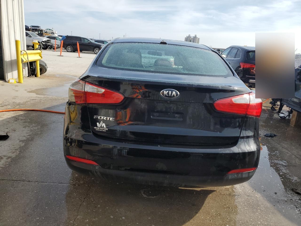 2016 Kia Forte - Image 6