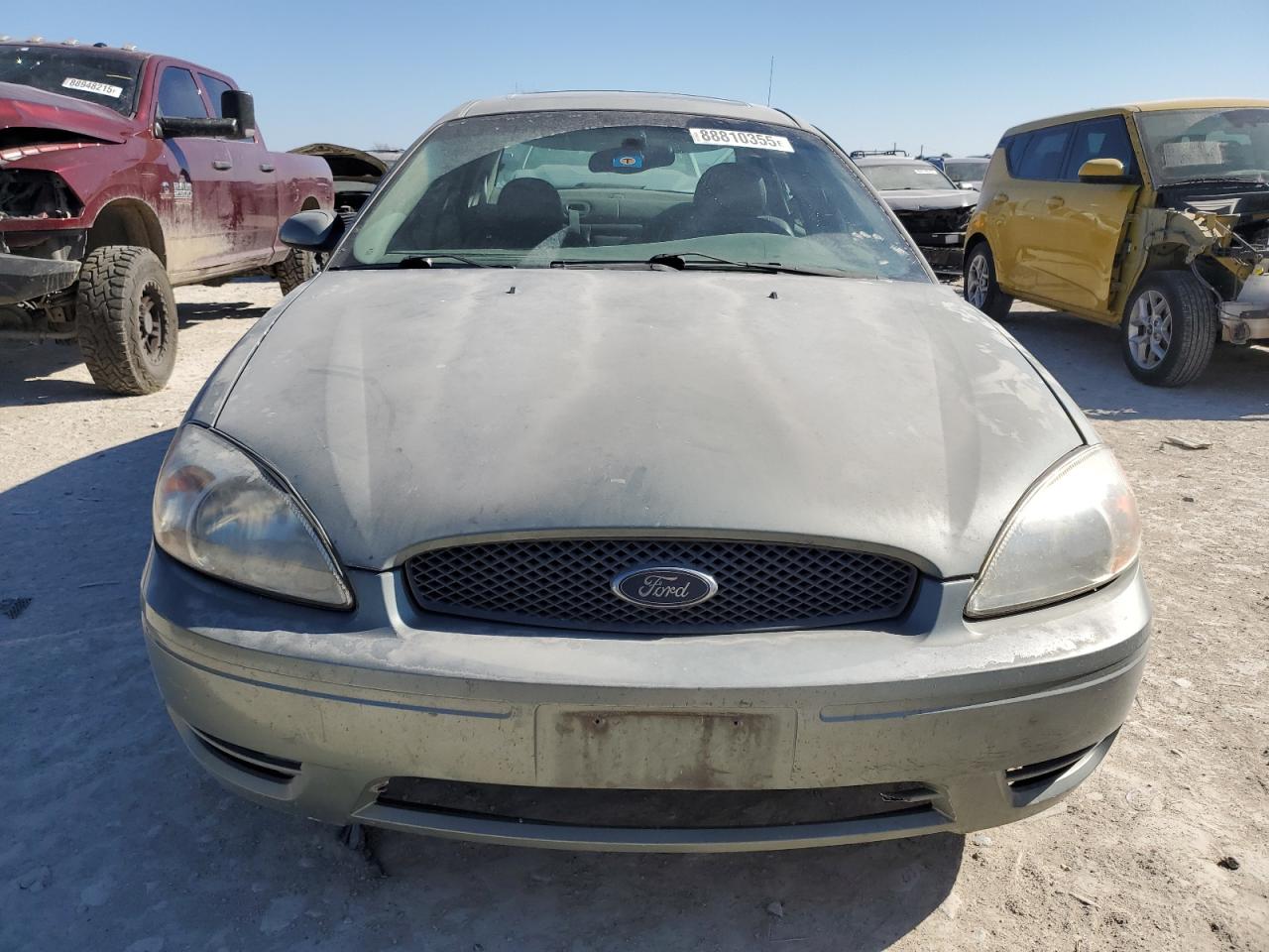 2005 Ford Taurus - Image 5