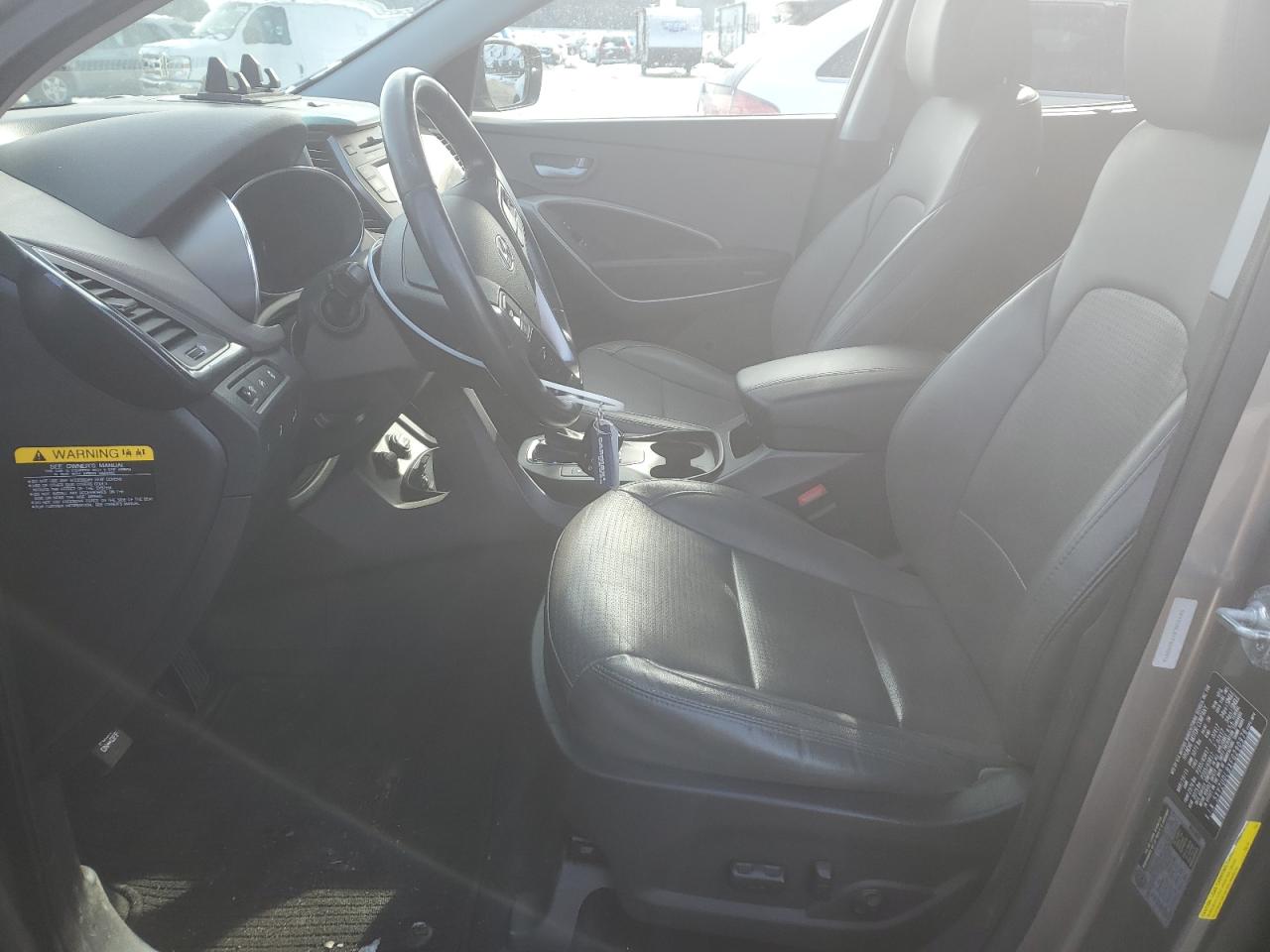 2015 Hyundai Santa Fe - Image 7