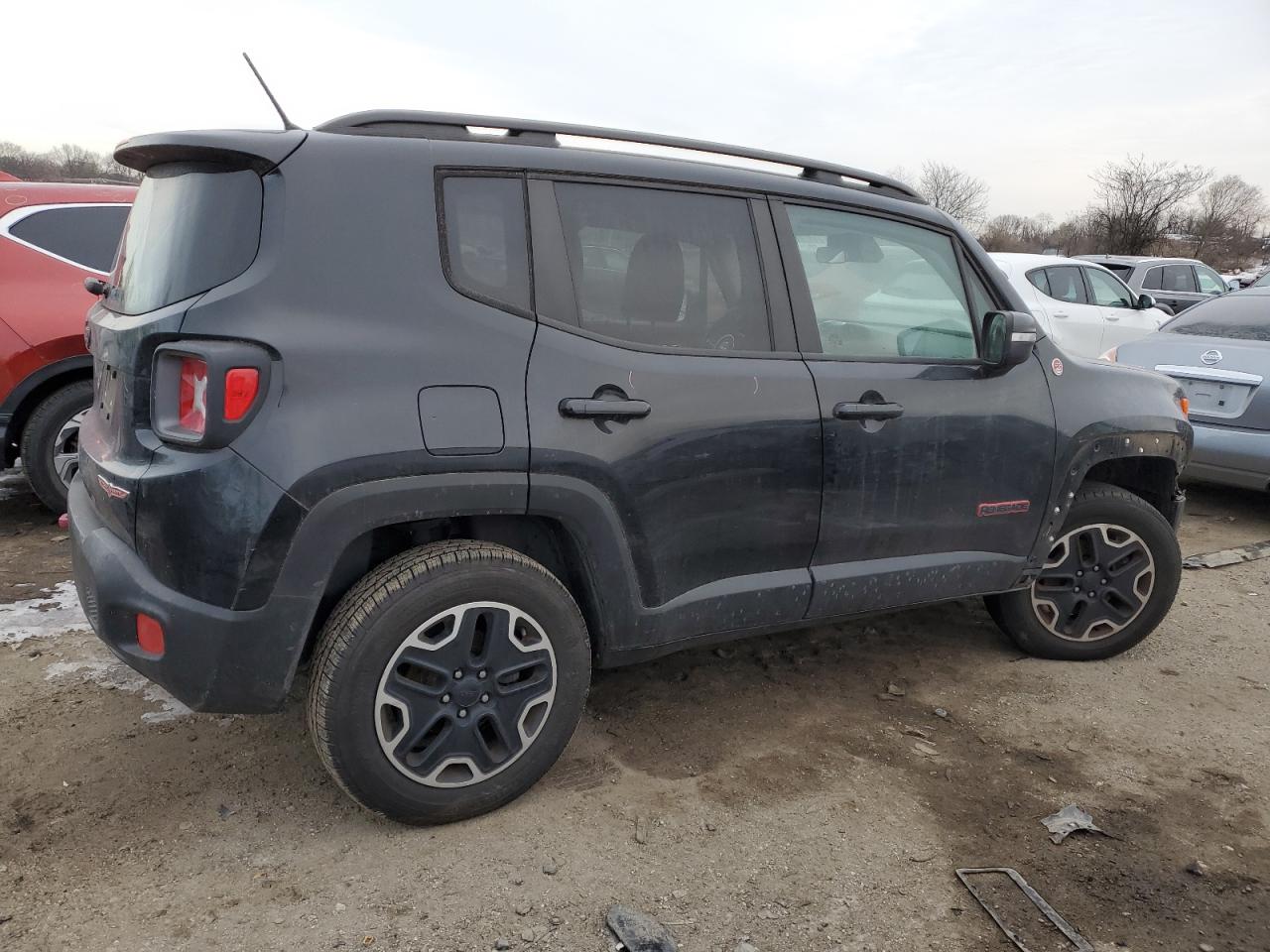 2017 Jeep Renegade - Image 3