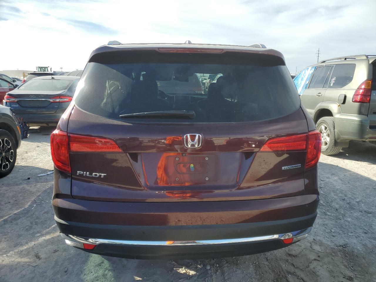 2016 Honda Pilot Touring VIN: 5FNYF5H99GB051221 Lot: 87748155