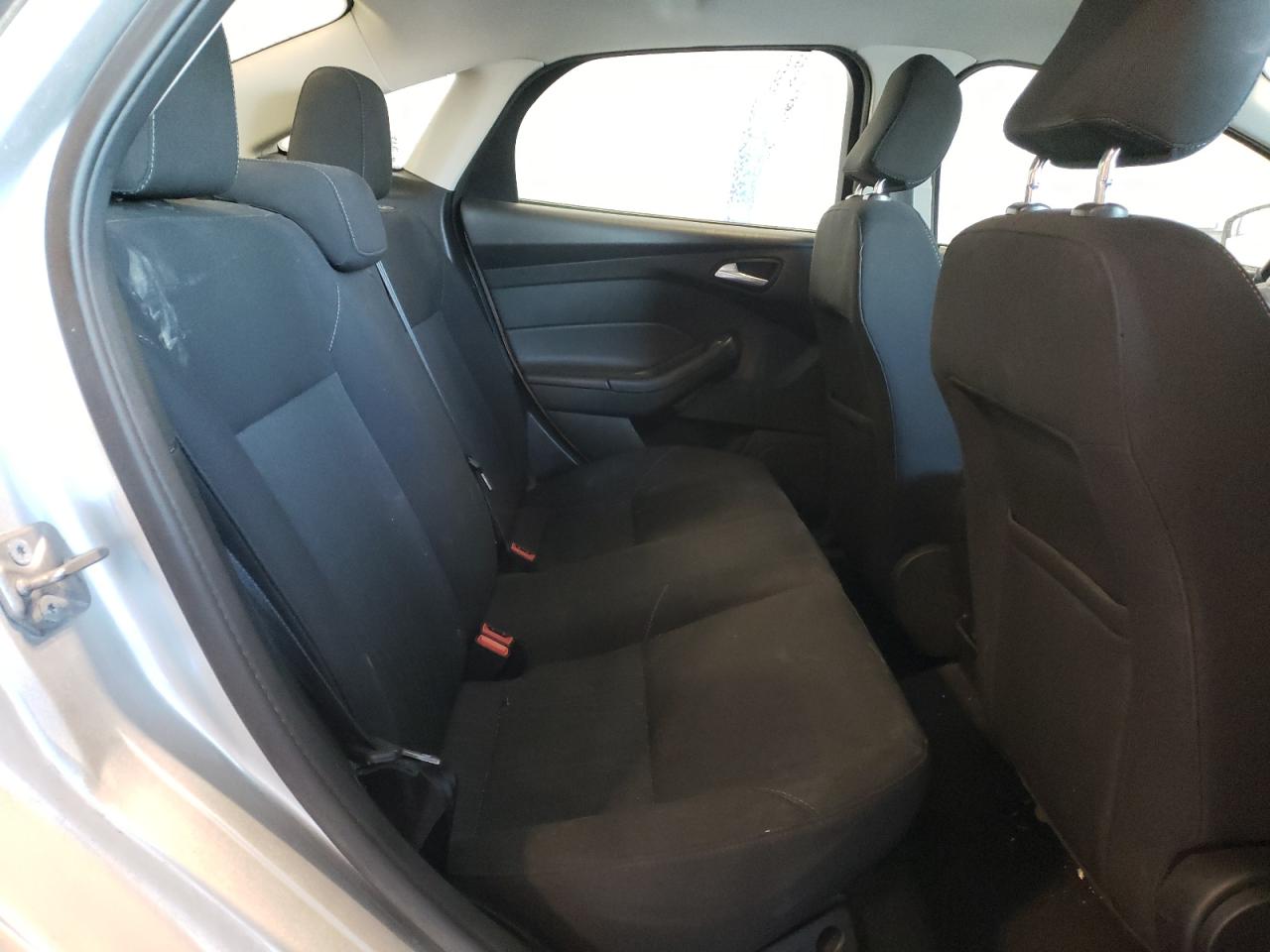 2016 Ford Focus - Image 10
