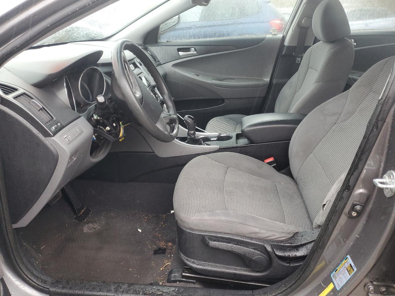 2011 Hyundai Sonata - Image 7