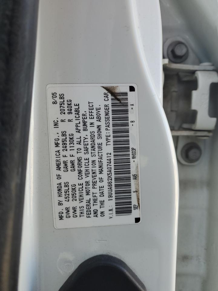 2005 Acura TL - Image 14
