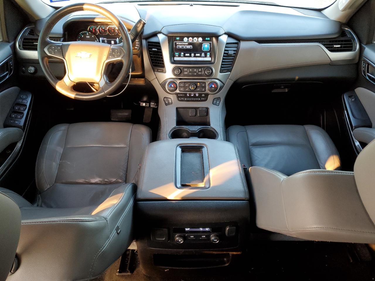 2017 Chevrolet Suburban - Image 8