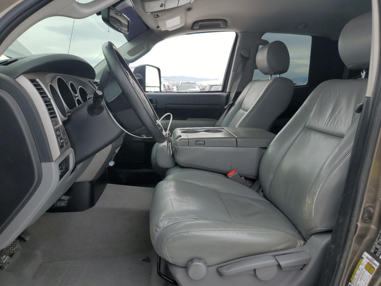2010 Toyota Tundra - Image 7