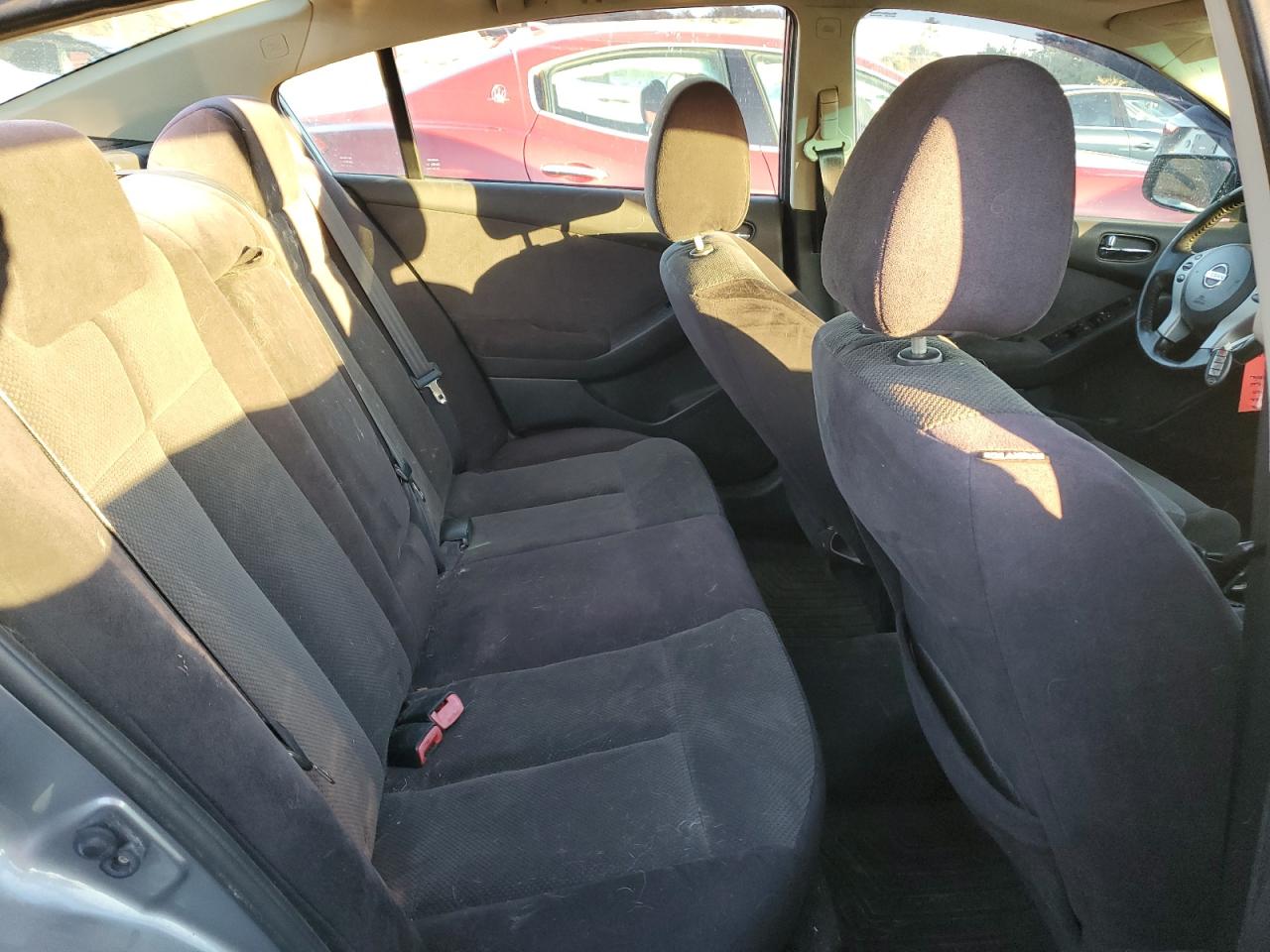 2009 Nissan Altima - Image 10