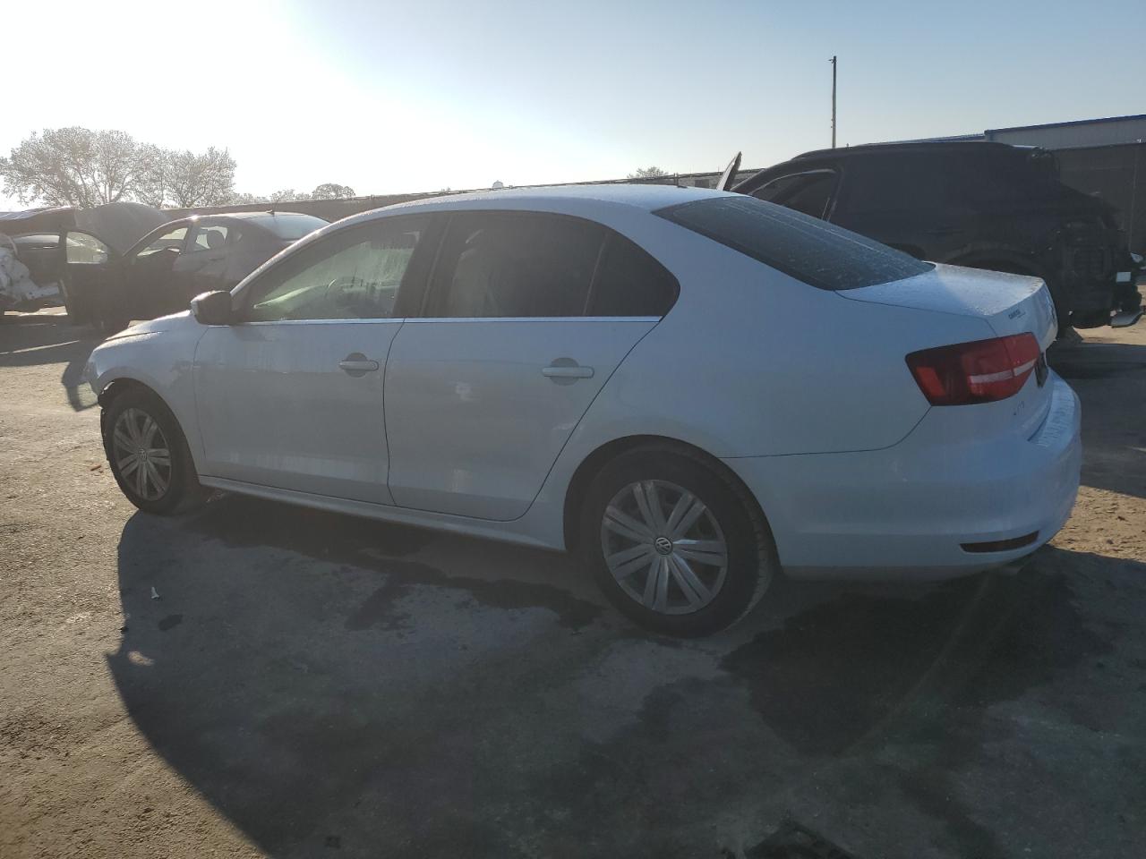 2017 Volkswagen Jetta - Image 2