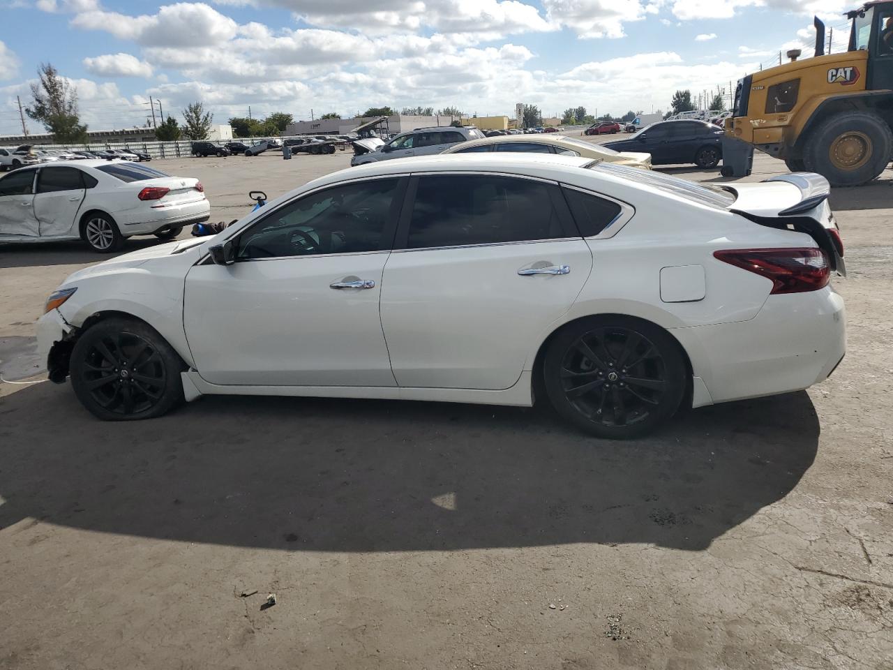 1N4AL3AP1JC299982 2018 NISSAN ALTIMA - Image 2