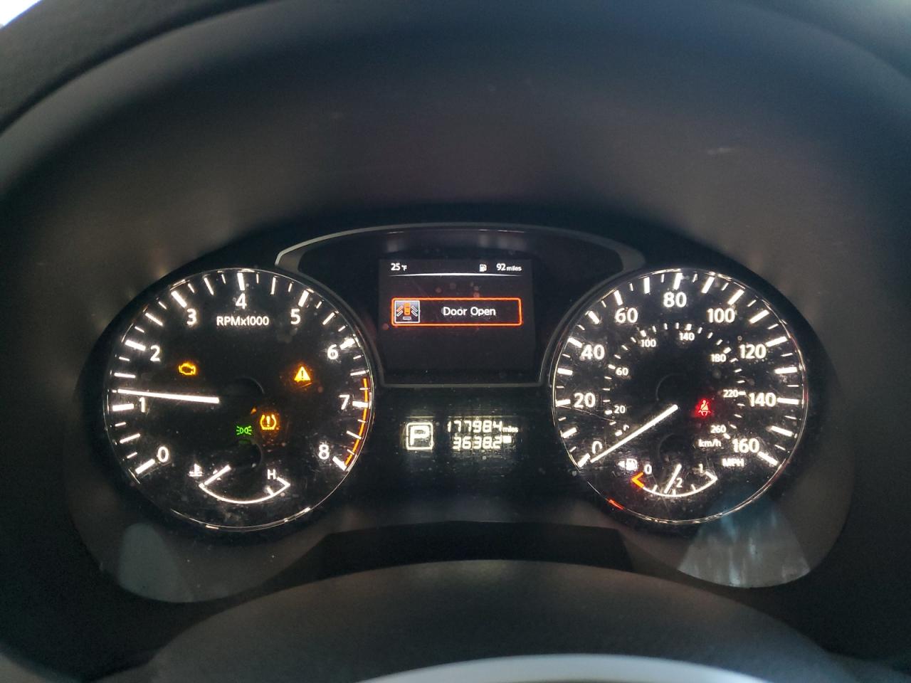 2015 Nissan Altima - Image 9
