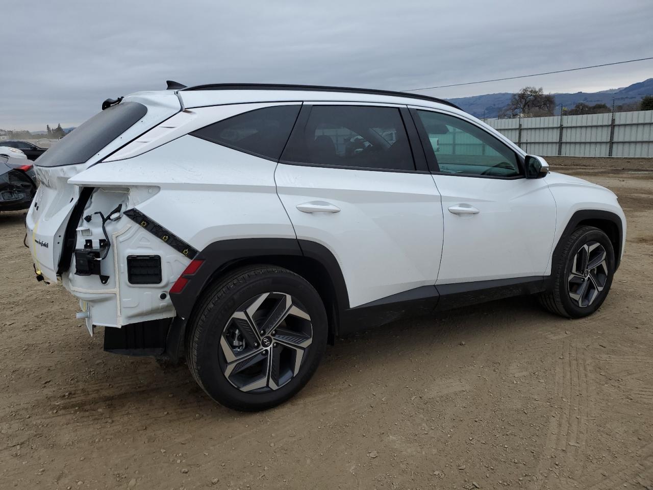 2024 Hyundai Tucson - Image 3