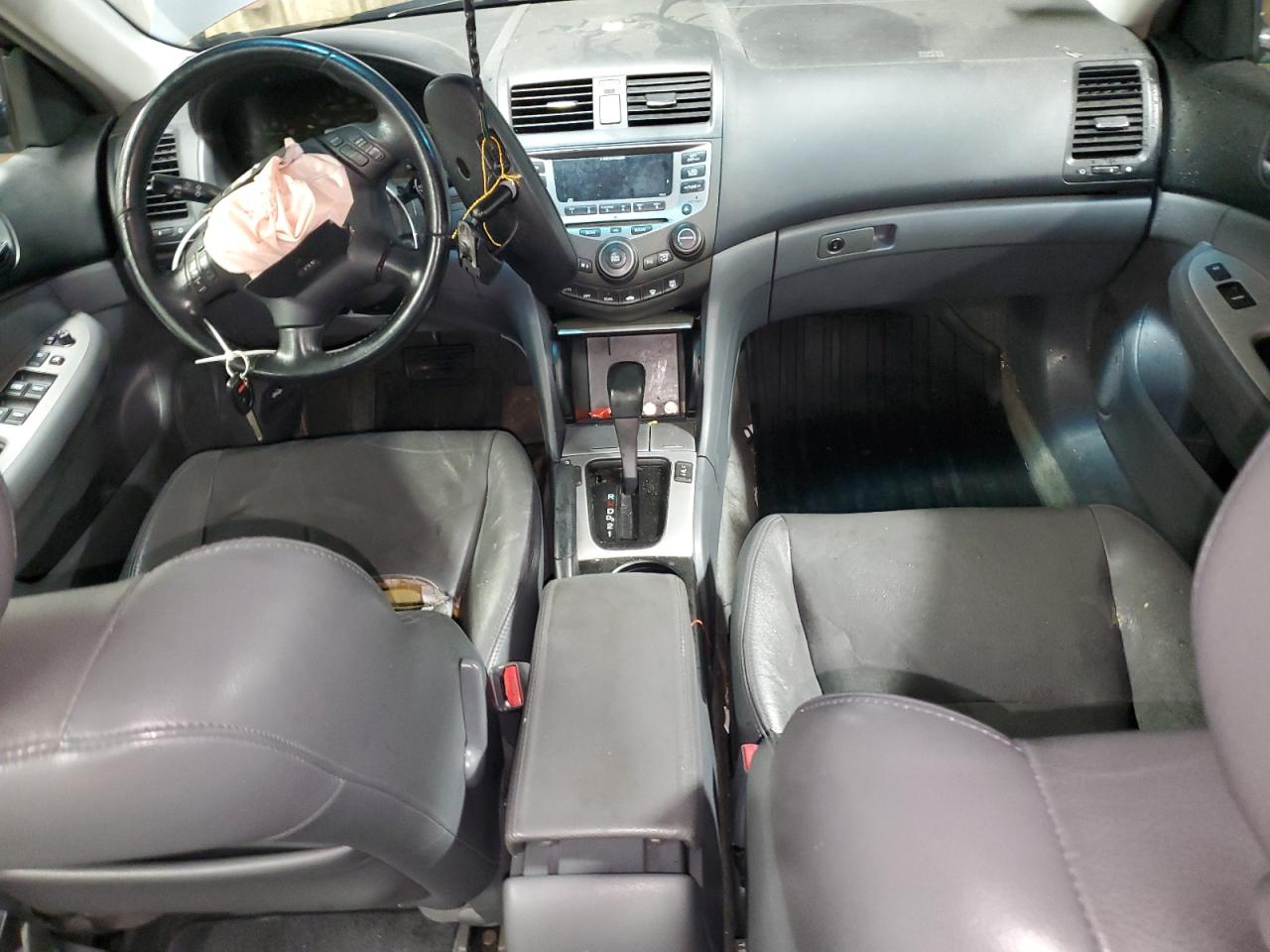 2007 Honda Accord - Image 8