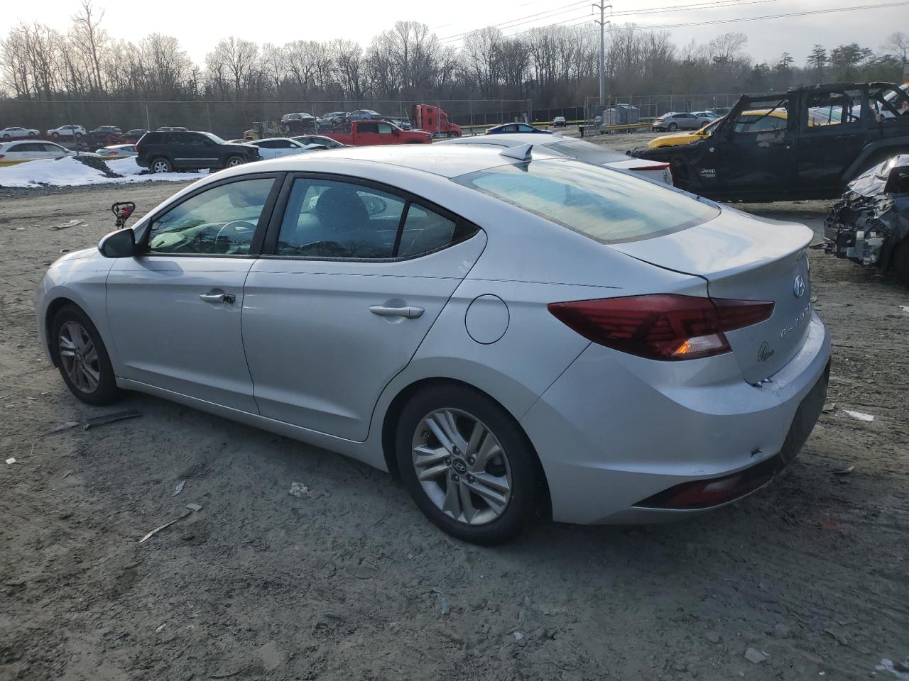 2019 Hyundai Elantra - Image 2